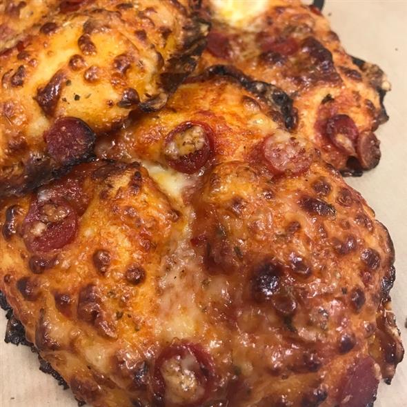 Focaccia med pepperoni